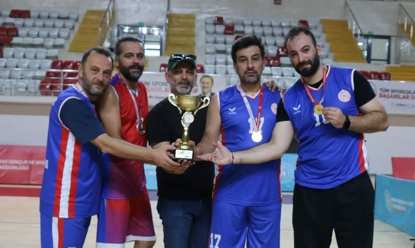 Sivas’ta 3x3 basketbol turnuvası ödülleri sahiplerini buldu