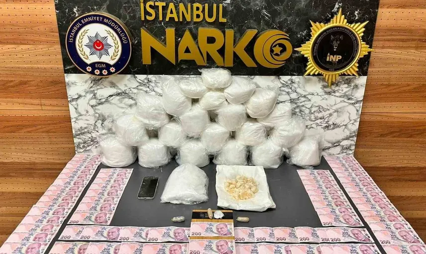 Avcılar'da düzenlenen uyuşturucu operasyonunda büyük miktarda madde ele geçirildi