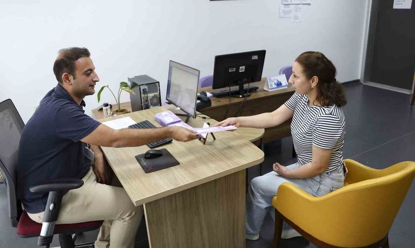 Mersin Büyükşehir Belediyesi'nden üniversite öğrencilerine öğrenim desteği