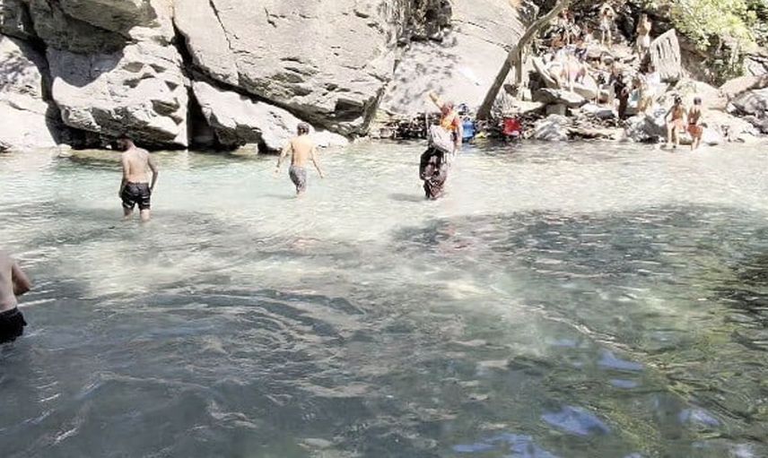 Altınoluk Mahallesi'nde yangın paniği: 210 ev tahliye edildi