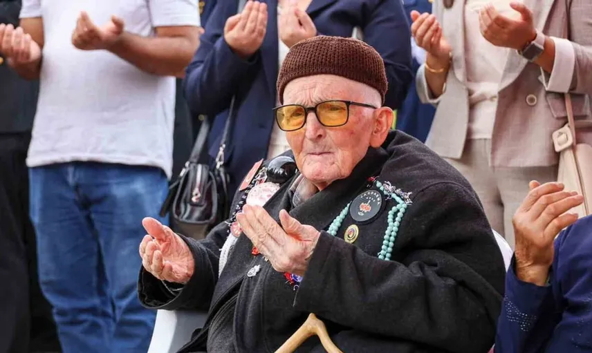 Bilecik'te zafer bayramı anlamına şehitlik ziyareti yapıldı