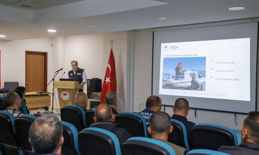 Bingöl'de su ürünleri üreticilerine eğitim programı düzenlendi
