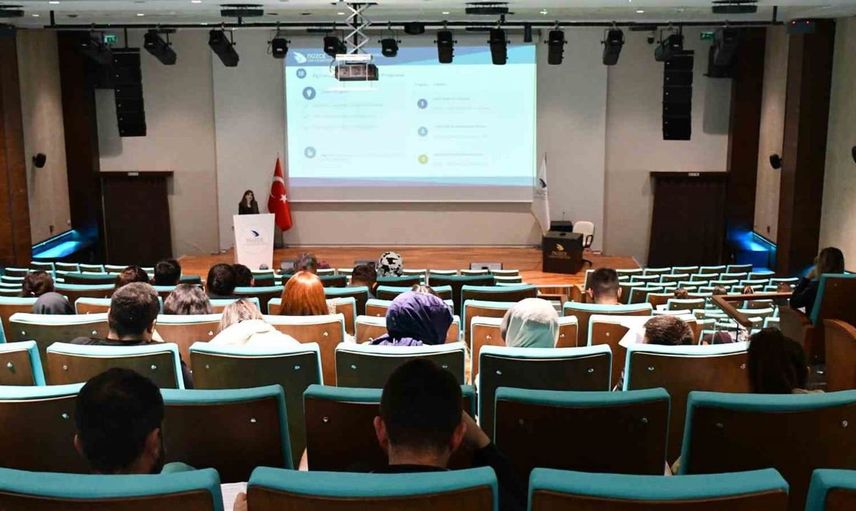 Düzce Üniversitesi iş sağlığı eğitimleriyle güvenli çalışma kültürü aşılıyor