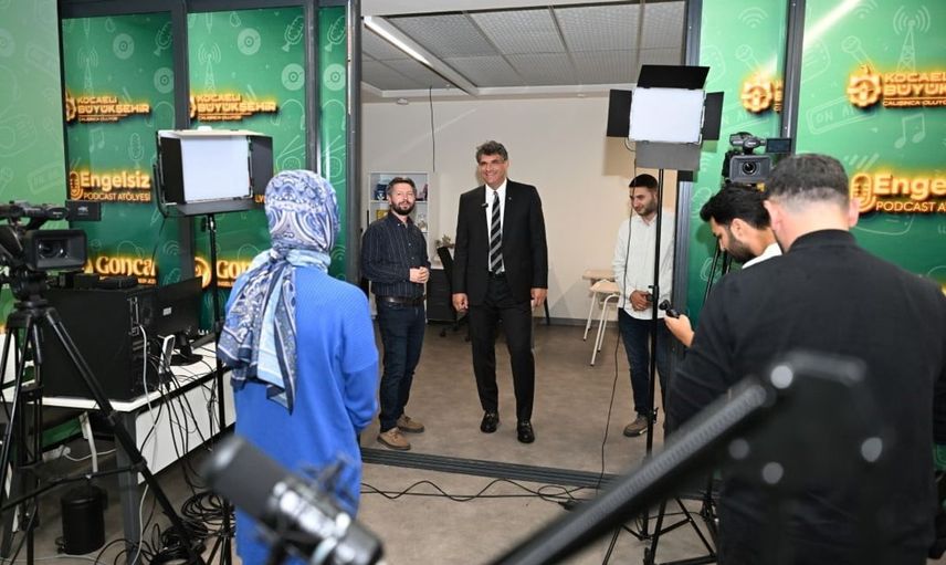 Başkan Kocaman, özel bireylerle Gonca Engelsiz Yaşam Merkezi’nde bir araya geldi