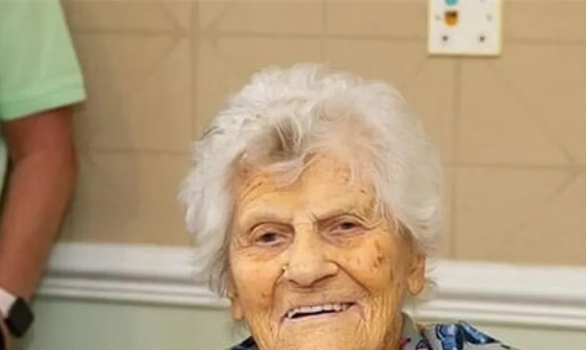 117 yaşına basan Ethel Caterham, yaşamına dair anılarla dolu bir yıl kutladı
