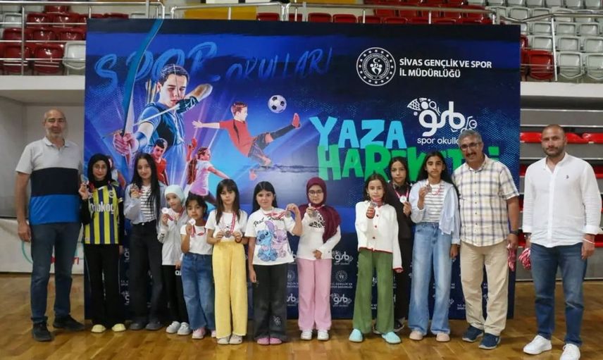 Sivas'ta kur'an kursu öğrencileri sporla buluştu