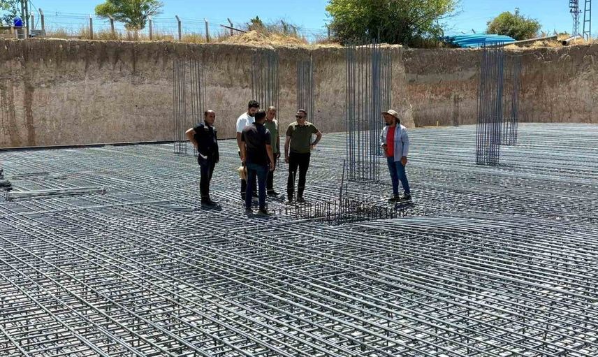 Başkan Ulutaş, Akçadağ'daki kamu yatırımlarını yerinde inceledi