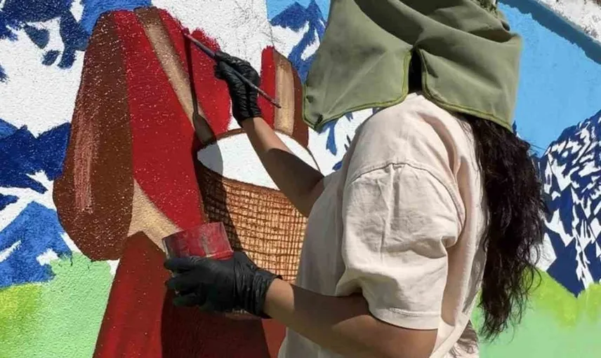Yüksekova'nın doğal güzellikleri emniyet binasının duvarlarına yansıdı