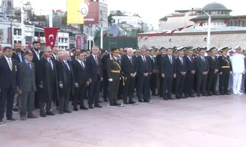 Taksim Meydanı’nda 30 Ağustos Zafer Bayramı coşkusu