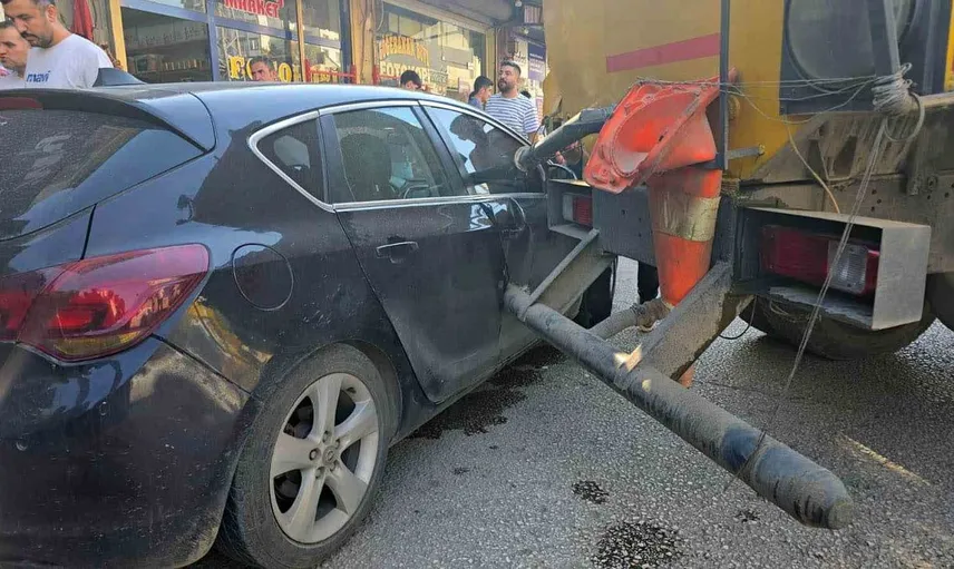 Gaziantep’te su tankeri kontrolden çıktı, 3 araca çarptı