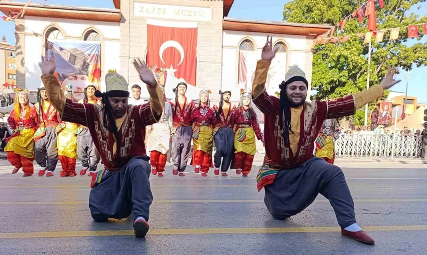Afyonkarahisar kurtuluşunun 104. yılını coşkuyla kutladı