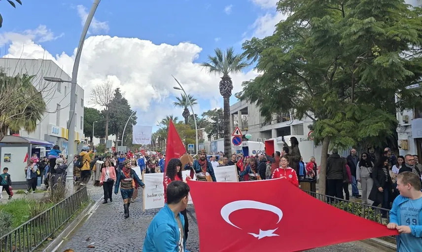 Badem Çiçeği Festivali'den Renkli Anılar