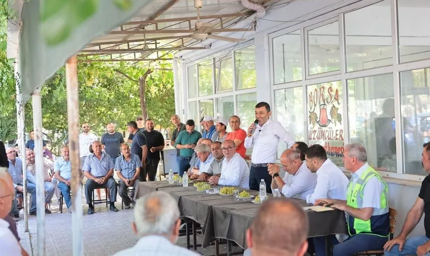 Çavuşoğlu, Buldan’da üzüm üreticileriyle bir araya geldi
