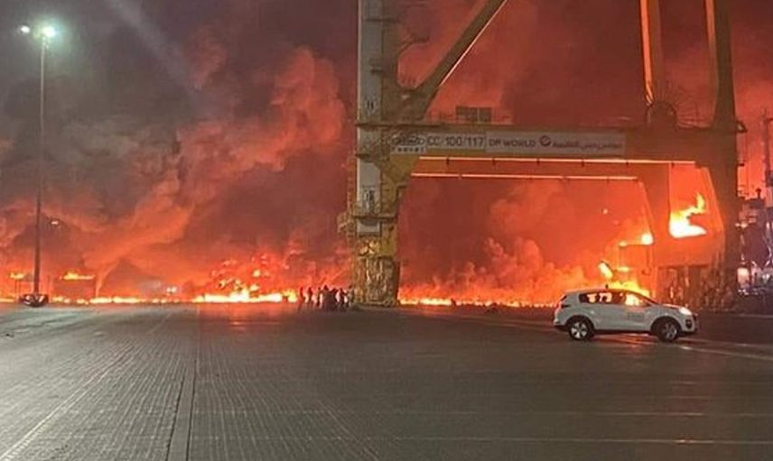 BAE'de Korkutan Drone Saldırısı: Akaryakıt Yüklü Tankerler Havaya Uçtu!