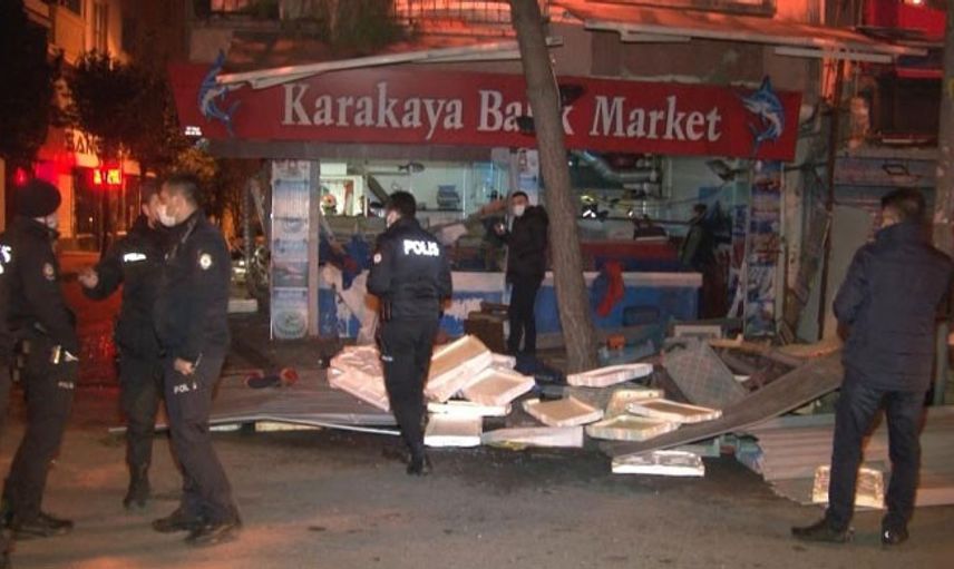 Bağcılar’da Balıkçı Dükkanında Şiddetli Patlama