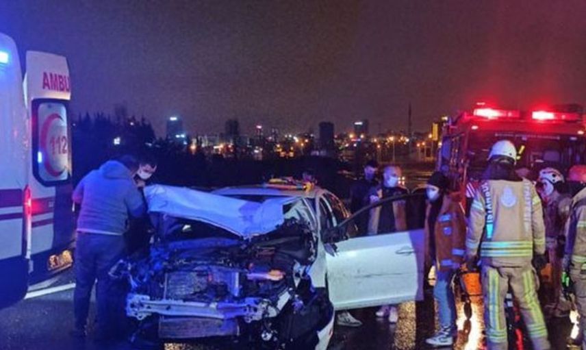 Bağcılar'da Trafik Kazasında 3 Kişi Yaralandı