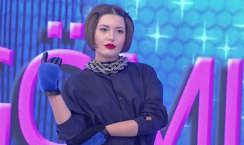 Bahar Candan'ın yorumcusu olduğu programda konuk Başak Çokan epilepsi krizi geçirdi! Ünlü gazeteci apar topar hastaneye kaldırıldı