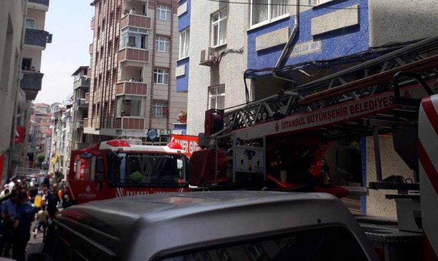 Bahçelievler'de Bir Binada Yangın Meydana Geldi