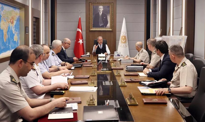 Bakan Akar'dan İsveç ve Finlandiya'ya karşı NATO mesajı!