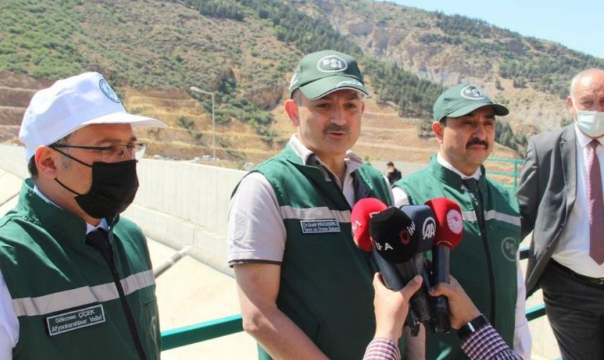 Bakan Bekir Pakdemirli, Afyonkarahisar'da Çay Barajı’ndan İlk Suyu Verdi