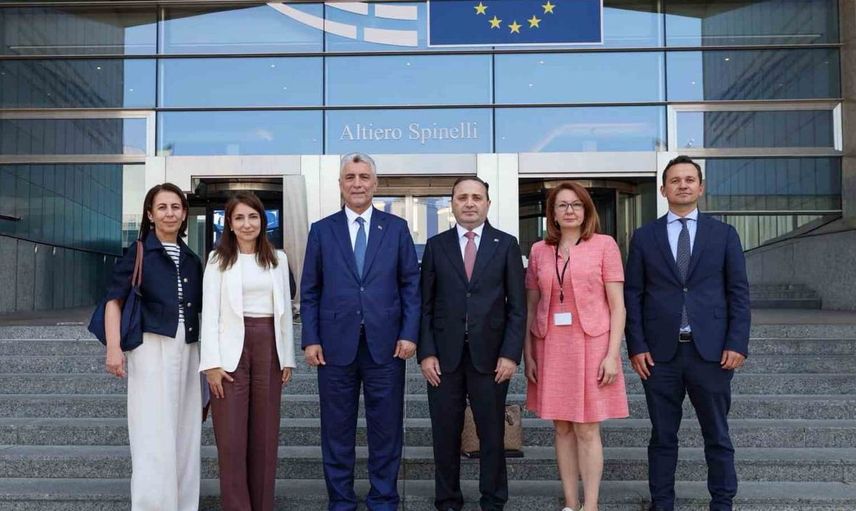 Bakan Bolat, Belçika’da uluslararası ticaret komitesi başkan yardımcısı winkler ile bir araya geldi