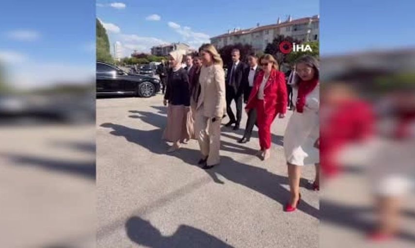 Bakan Göktaş ve Zelenska, Türkiye'deki Ukraynalı çocukları ziyaret etti