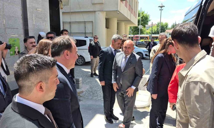 Bakan Göktaş’tan MHP Eskişehir İl Başkanlığı’na ziyaret