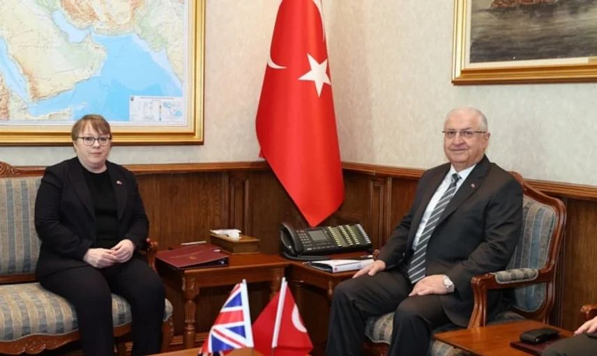 Bakan Güler mevkidaşı ile bir araya geldi