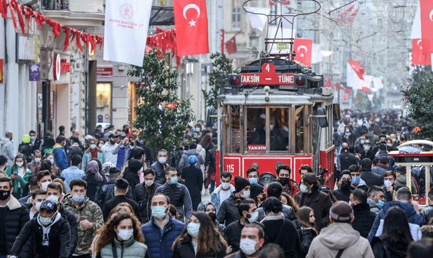 Bakan Koca'dan Flaş Açıklama: Türkiye'de Maske Zorunluluğu Kalkacak Mı?