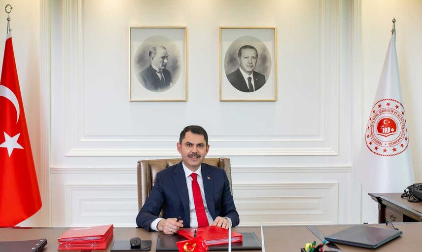 Bakan Kurum Atatürk Havalimanı Millet Bahçesi’ndeki fidan dikim törenine tüm vatandaşları davet etti
