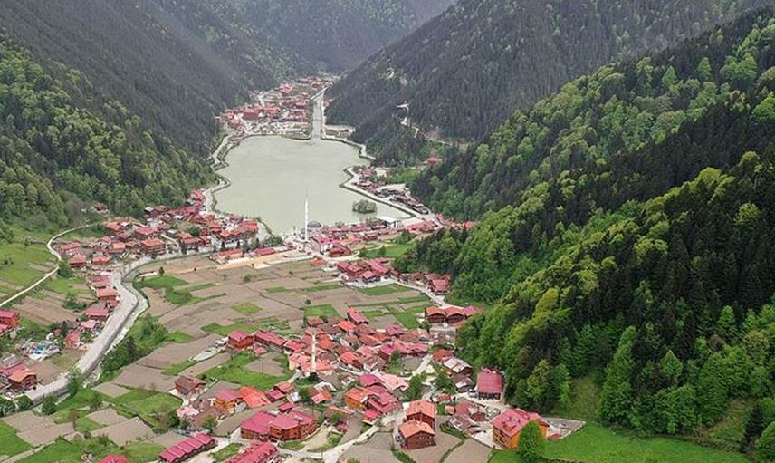 Bakan Kurum Duyurdu: Uzungöl'deki Çarpık Yapılar Tarih Oluyor