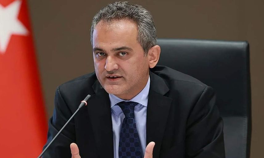 Bakan Özer duyurdu: 15 Mayıs’ta okullar tatil olacak