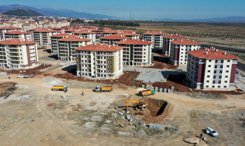 Bakan Özhaseki açıkladı: 80 köy evi daha teslim edilecek