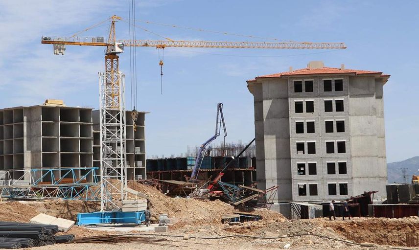 Bakan Özhaseki son durumu paylaştı: Deprem konutlarında sona gelindi