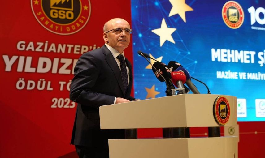 Bakan Şimşek spekülasyonlara son noktayı koydu: Yanlış anlaşıldık vergi ödemeyenlerin üzerine gideceğiz