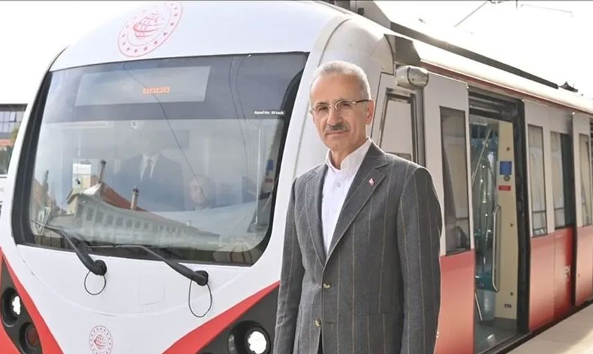 Bakan Uraloğlu: İstanbul’da hizmete açtıkları metro ağları hakkında bilgi verdi!