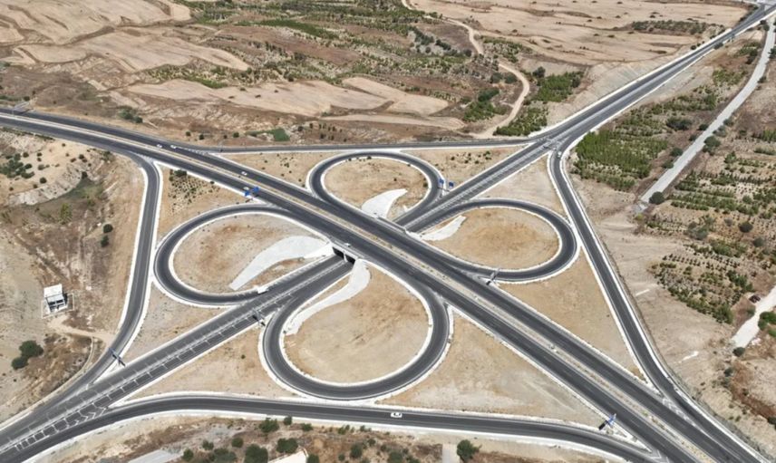 Bakan Uraloglu: Lefkoşa Çevre Yolu'nun Temeli Atıldı