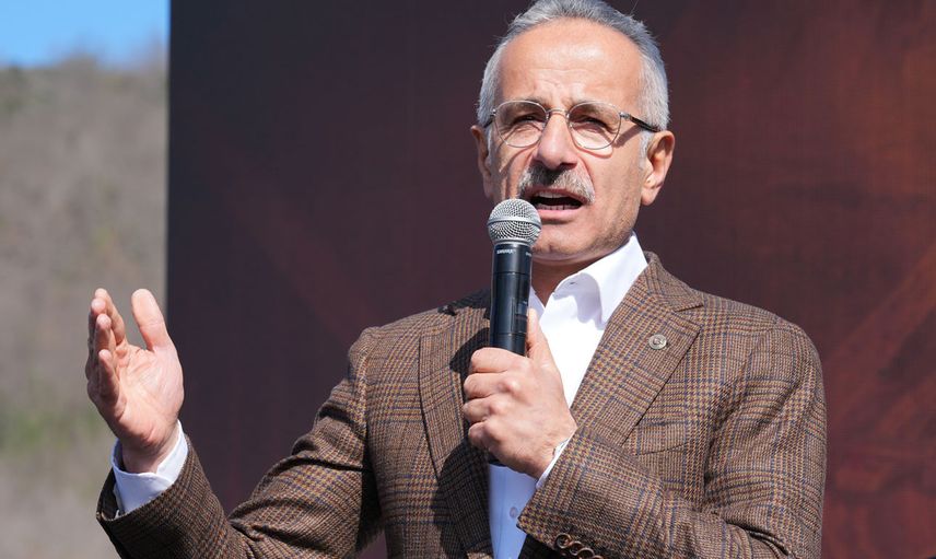 Bakan Uraloğlu’dan sevindiren haber: ‘‘Arnavutköy-İstanbul Havalimanı metro hattı yarın açılıyor!’’
