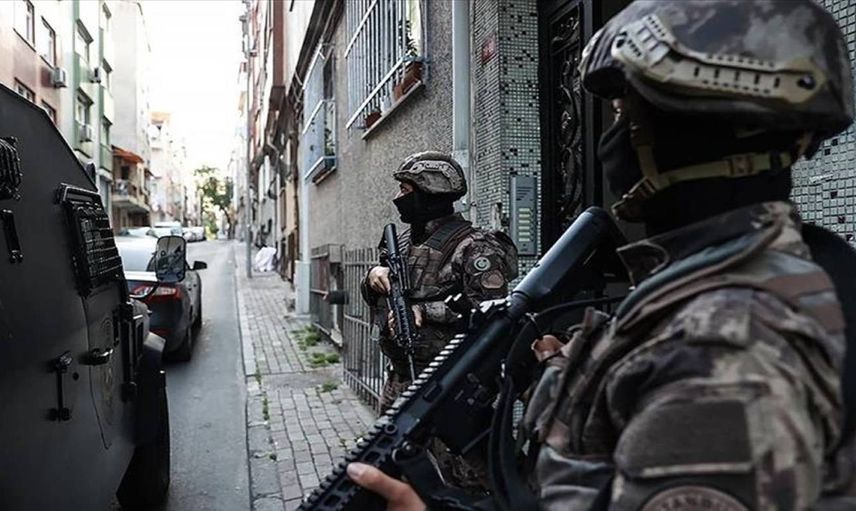 Bakan Yerlikaya duyurdu: 2554 firari Kahramanlar Operasyonu ile yakalandı