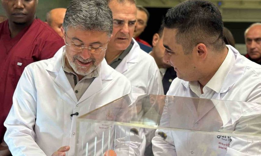 Bakan Yumaklı, Fethiye’de faydalı böcek üretim tesisini inceledi