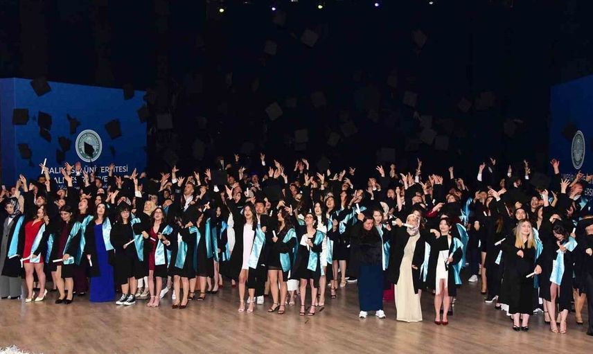 Balıkesir Üniversitesi Turizm Fakültesi Mezuniyet Töreni