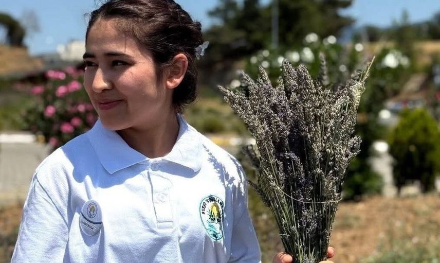Balıkesir Üniversitesi’nde lavanta hasadı etkinliği yapıldı