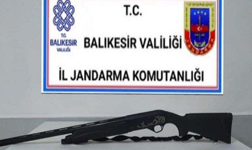 Balıkesir'de Aranan 12 Şahıs Yakalandı