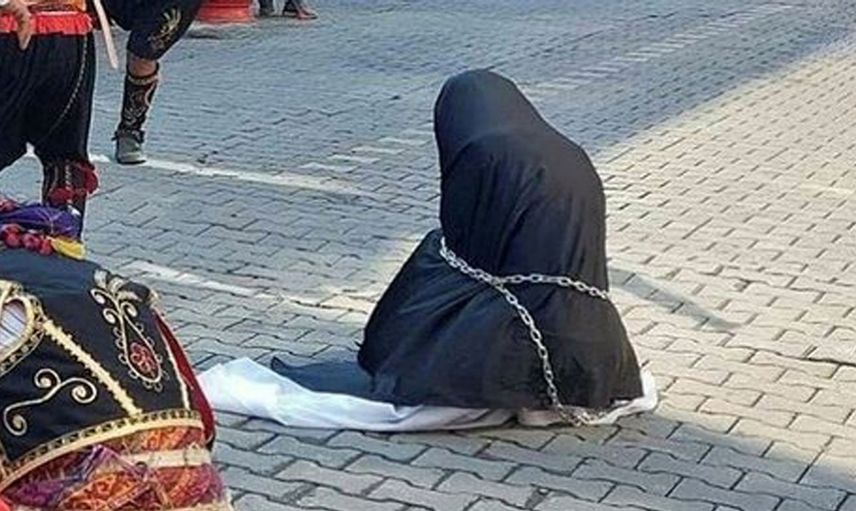 Balıkesir'de Çarşaflı Kadının Zincire Bağladığı Görüntülere Tekiler Yağdı!