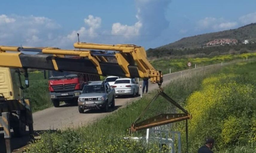 Balıkesir'de Kamyonet Dereye Uçtu: 1 Yaralı