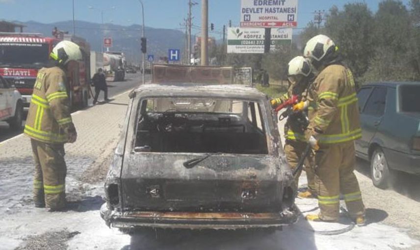 Balıkesir’de Seyir Halindeki Araç Alev Alev Yandı