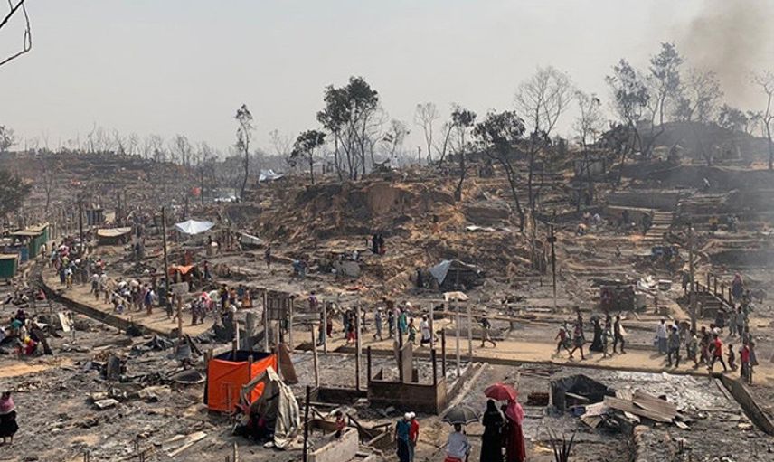 Bangladeş'te Müslüman Mültecilerin Kampında Yangın Çıktı: 15 Kişi Öldü