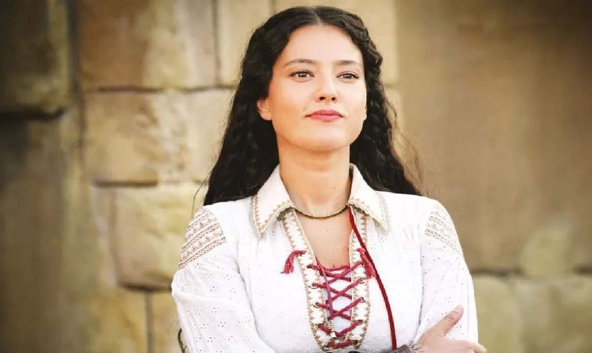 Barbaroslar Akdeniz’in Kılıcı İsabel öldü mü, diziden ayrılacak mı? Pelin Akil Barbaroslar dizisinden ayrılıyor mu?