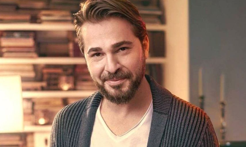 Barbaroslar Akdeniz'in Kılıcı'na veda eden Engin Altan Düzyatan kol değnekleriyle kameralara yakalandı!