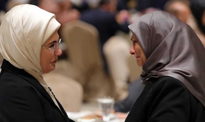 Başak Cengiz'in annesi Beyhan Cengiz'den duygulandıran sözler: Emine Erdoğan'la göz göze ağlaştık
